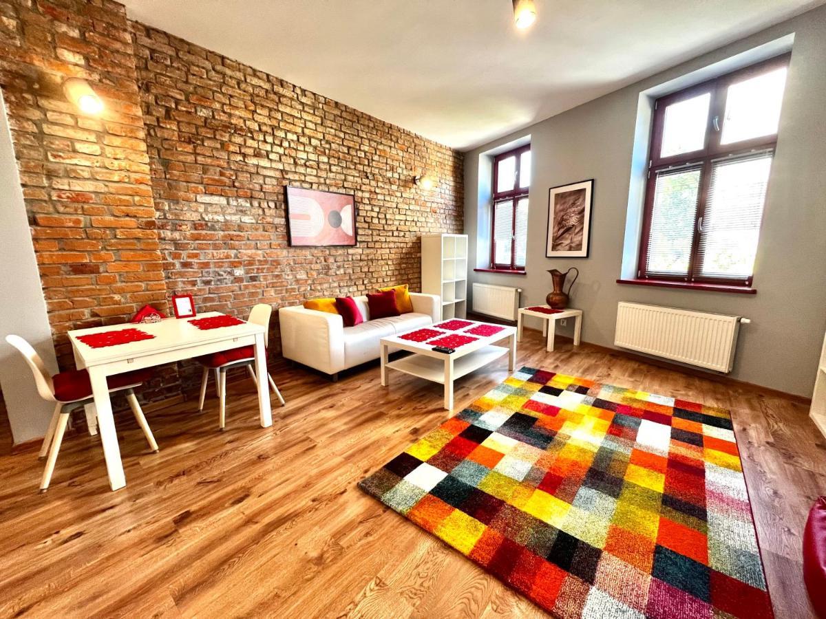 Red&Yellow Apartments Centrum Ольштын Экстерьер фото